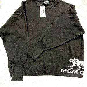 MACEOO x MGM Grand Sweater Mens XL Crew Neck Red Long Sleeve Soft Cotton Logo